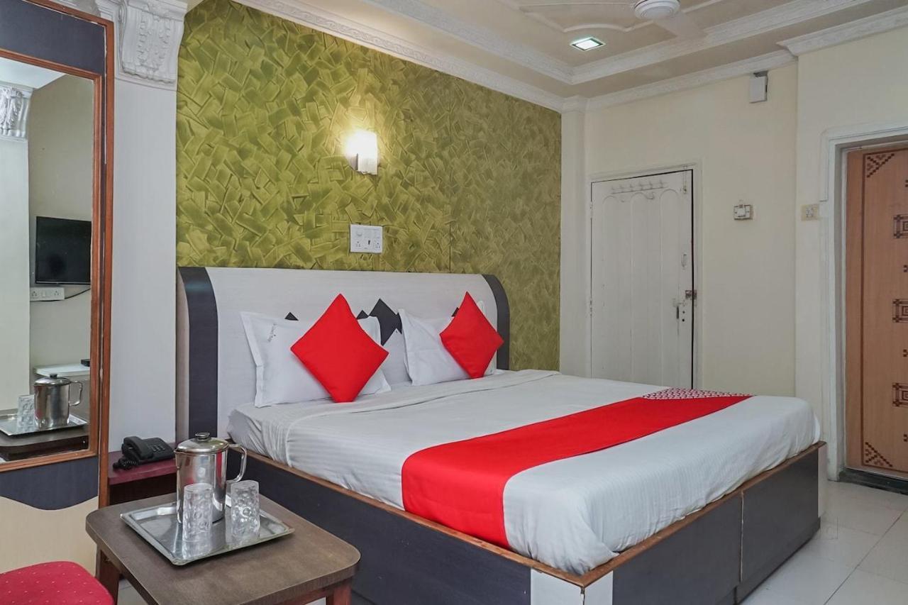 Hotel Tushar ปูเน่ ภายนอก รูปภาพ